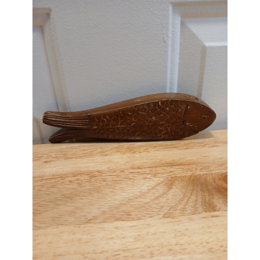 Walter Stahli Wood Carvings Fish Nutcracker‎ 3855 Brienz Switzerland Nut Cracker